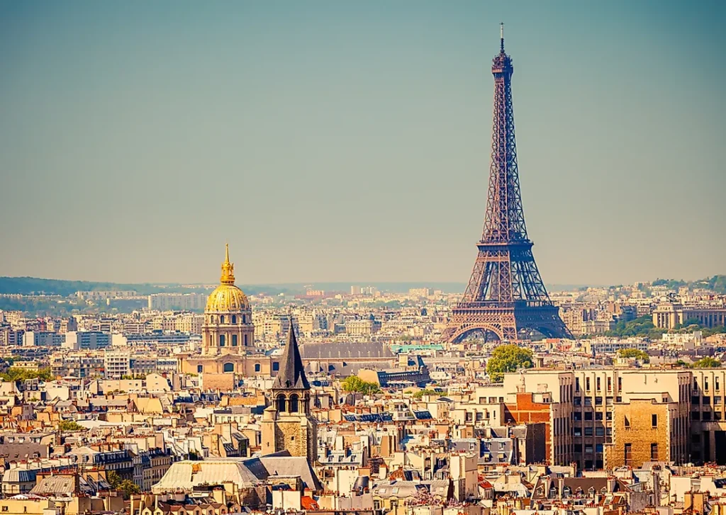 Must-See Attractions in Paris – Top Places to Visit for Travelers Discover Paris: Iconic Sights and Must-See Attractions in France