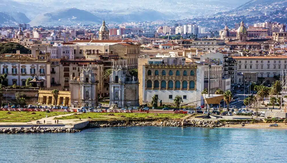 Top Places to Explore in Palermo, Italy A stunning view of Palermo’s historic architecture and vibrant cityscape.